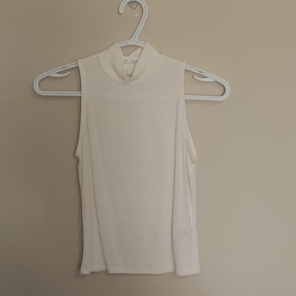 ๐2 for 15! Mock Neck Eggshell Tank Top - Picture 1 of 4